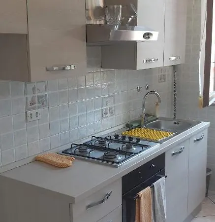 住宿加早餐酒店 Frontepista 3*